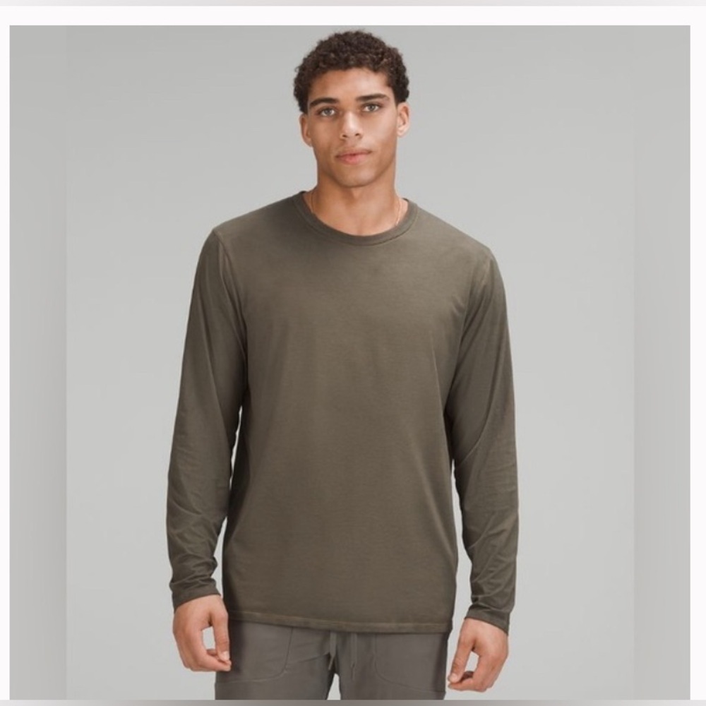 Men's Lululemon The Fundamental Long sleeve size medium